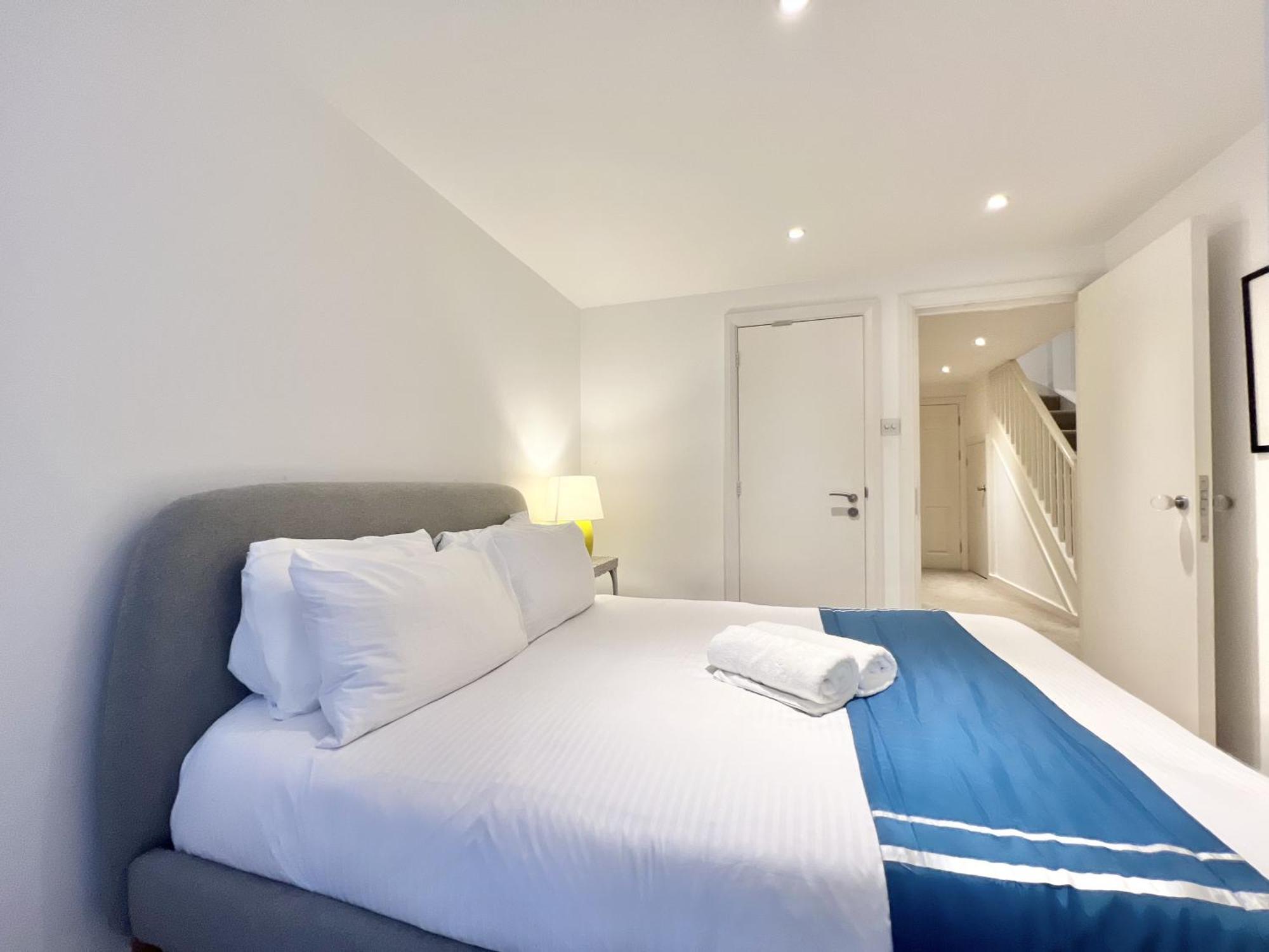 Vip Serviced Apartments London Excellent Location Great Price ภายนอก รูปภาพ