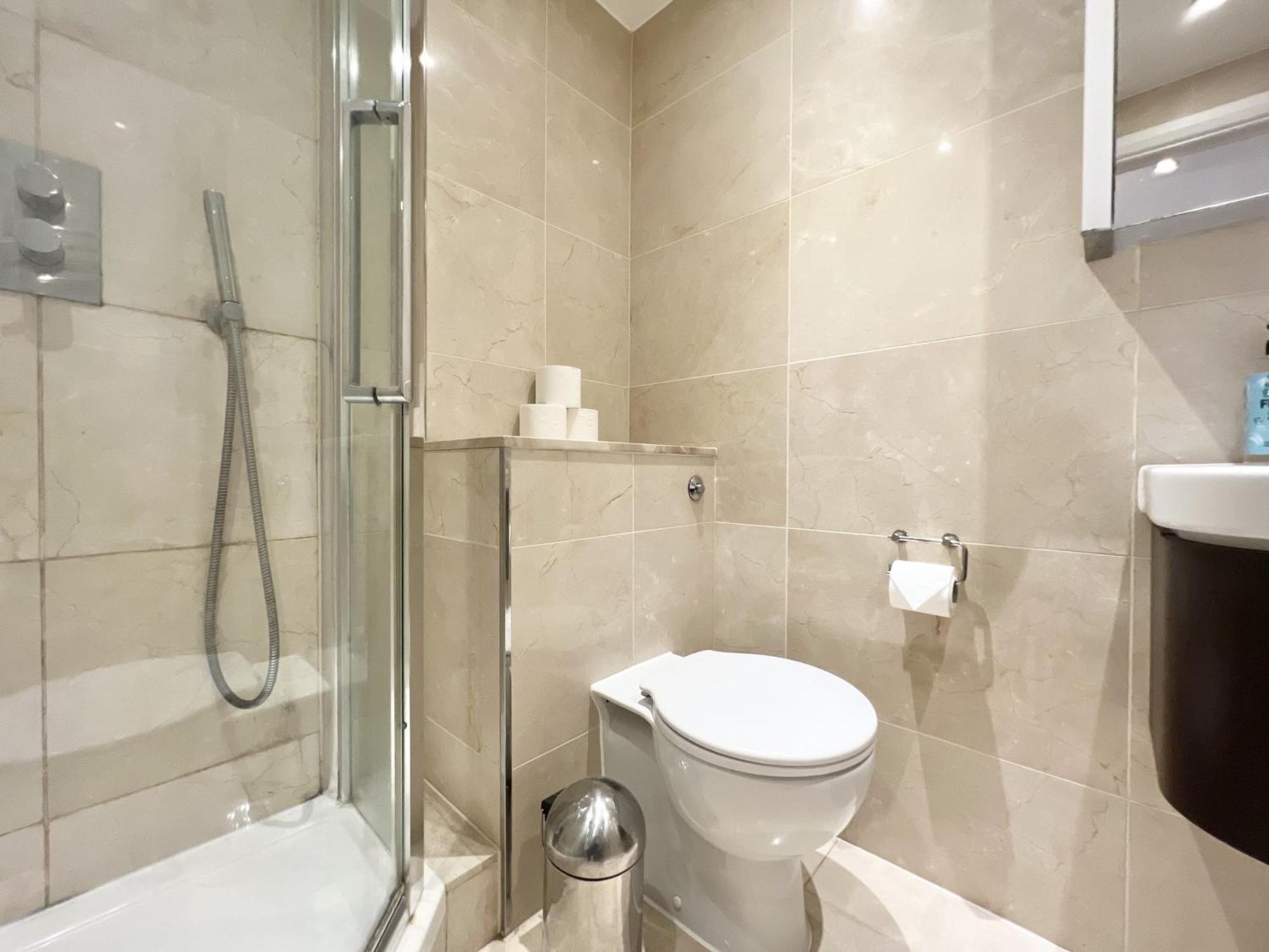 Vip Serviced Apartments London Excellent Location Great Price ภายนอก รูปภาพ