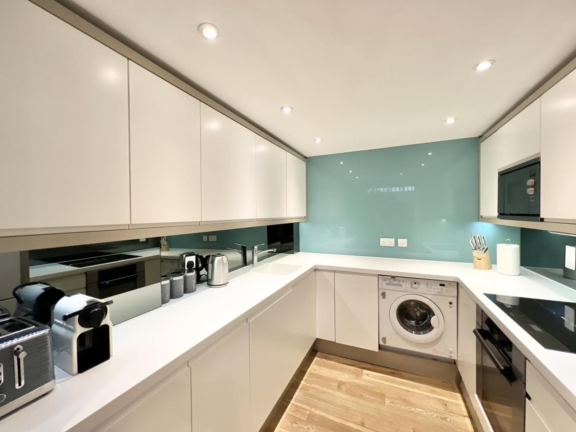 Vip Serviced Apartments London Excellent Location Great Price ภายนอก รูปภาพ
